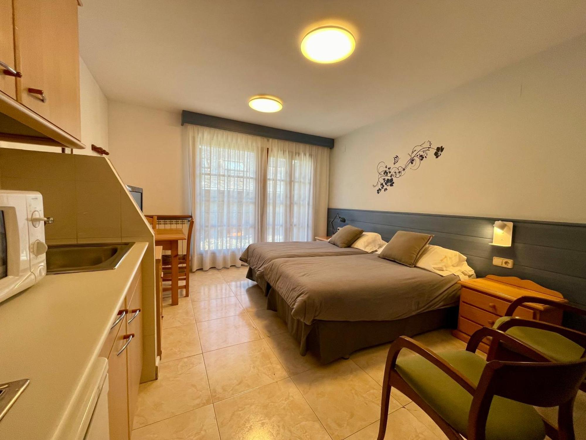 Aparthotel Les Corts Llivia Eksteriør bilde