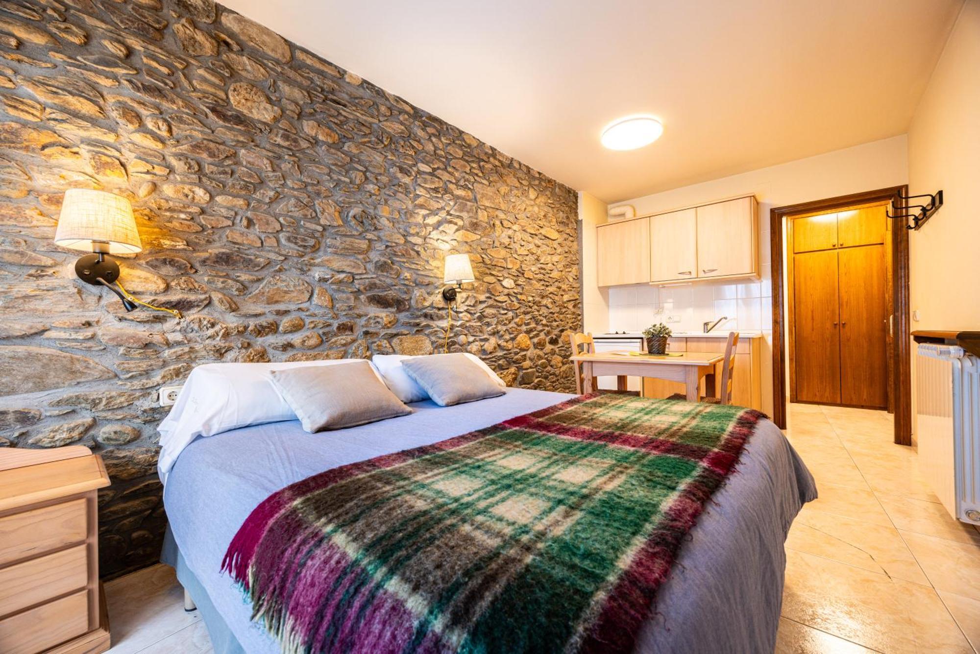 Aparthotel Les Corts Llivia Eksteriør bilde
