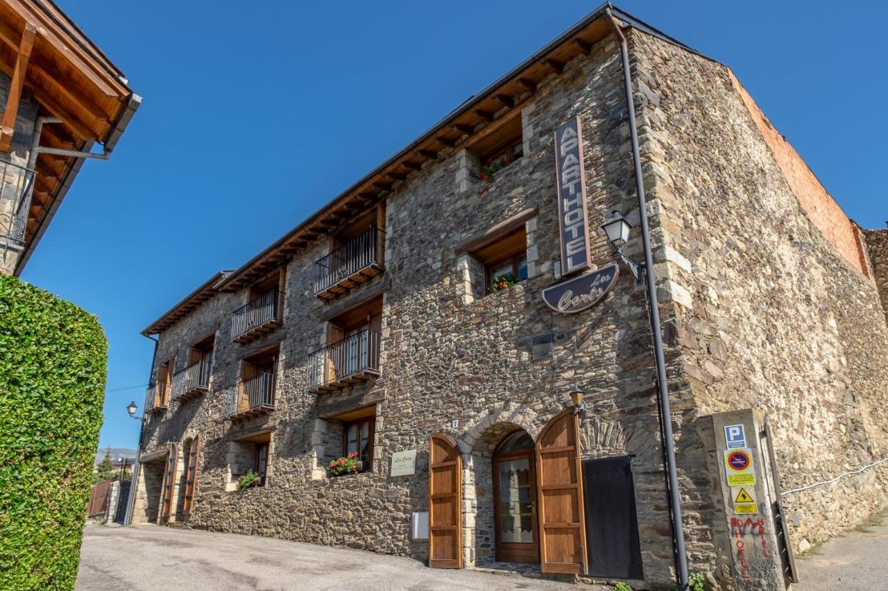 Aparthotel Les Corts Llivia Eksteriør bilde